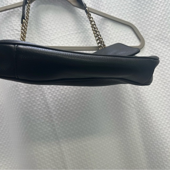 Michael Kors Black Leather Fulton Flap Shoulder Bag with Gold Chain - Picture 3 of 12